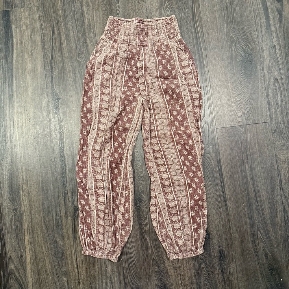 Free People New Romantics High Waisted Boho Pants. EUC.